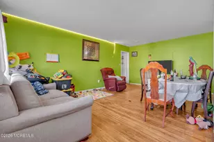 48 Stonehurst Blvd, Freehold, NJ 07728 - Photo 9