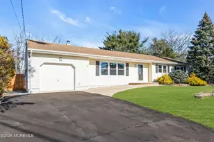 311 Vermont Dr, Brick, NJ 08724 - Photo 3