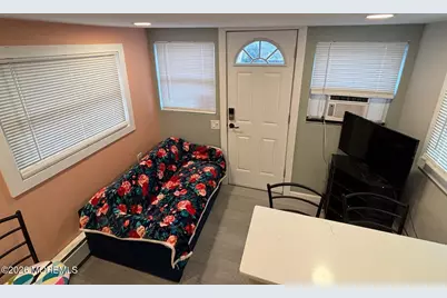 2 Neptune Place, Keansburg, NJ 07734 - Photo 5