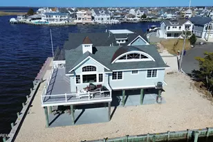 351 W Bayview Dr, Lavallette, NJ 08735 - Photo 1