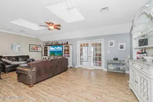 943 Jennifer Ln, Manahawkin, NJ 08050 - Photo 15