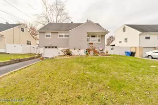 33 Menlo Ave, Metuchen, NJ 08840 - Photo 3