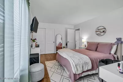 F-4 Avon Drive, East Windsor Township, NJ 08520 - Photo 17