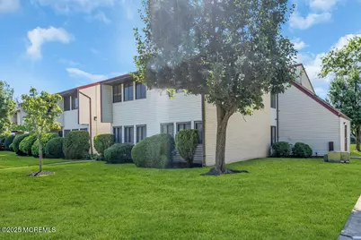 F-4 Avon Drive, East Windsor Township, NJ 08520 - Photo 3