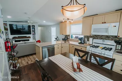 14 Locust Grove, Hazlet Township, NJ 07730 - Photo 9