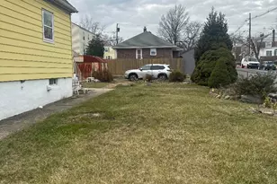 653 Raritan Ave, Perth Amboy, NJ 08861 - Photo 3