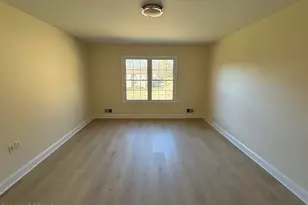 611 Wellington Pl, Aberdeen Township, NJ 07747 - Photo 5