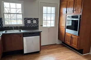 562 Portsmouth Dr, Lakewood, NJ 08701 - Photo 7