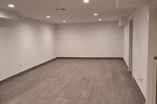 373 Pine St, Eatontown, NJ 07724 - Photo 11