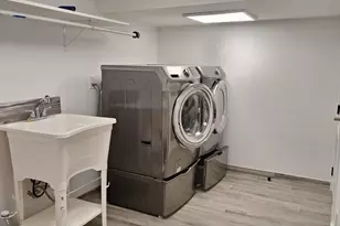 373 Pine St, Eatontown, NJ 07724 - Photo 15