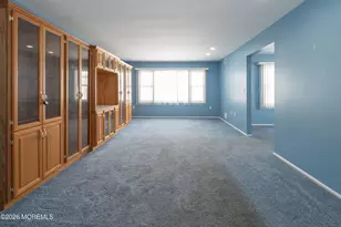 42 Buttonwood Ct, Lakewood, NJ 08701 - Photo 5