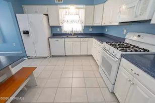 42 Buttonwood Ct, Lakewood, NJ 08701 - Photo 13