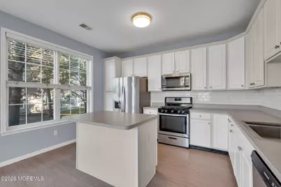 301 Saint Andrews Place, Manalapan Township, NJ 07726 - Photo 9