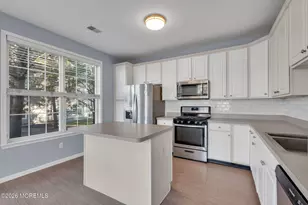 301 St Andrews Pl, Manalapan Township, NJ 07726 - Photo 9