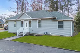 140 E Camp Walk, Island Heights, NJ 08732 - Photo 3