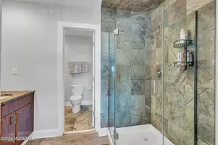 23 E Manor Sq Square, Highlands, NJ 07732 - Photo 13