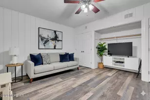 23 E Manor Sq Square, Highlands, NJ 07732 - Photo 17