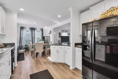 55 Woodchuck Parkway, Whiting, NJ 08759 - Photo 11