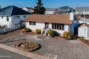 4 Rona Ln, Beach Haven, NJ 08050 - Photo 1