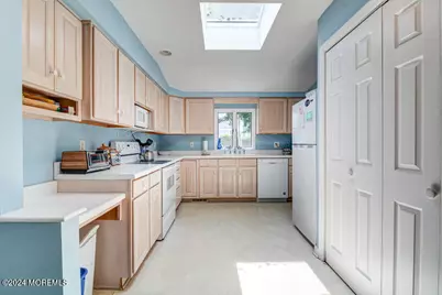 419 Jersey Avenue, Spring Lake, NJ 07762 - Photo 7