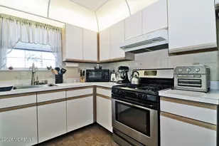 185 Prince Charles Dr, Toms River Township, NJ 08757 - Photo 15