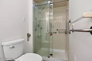 103 Maplecrest Dr E, Lakewood, NJ 08701 - Photo 25