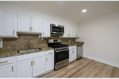 136 7th Street, Hazlet Township, NJ 07734 - Photo 15