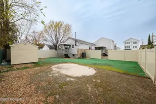 136 7th St, Hazlet Township, NJ 07734 - Photo 11