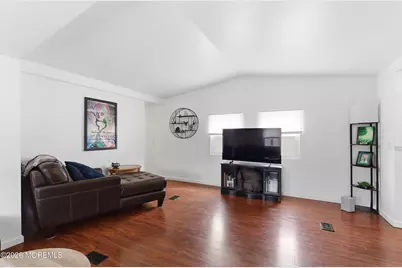 44 Woodchuck Parkway, Whiting, NJ 08759 - Photo 5