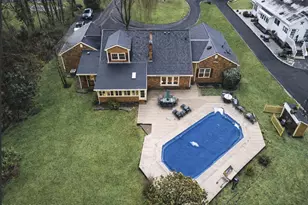 402 Main St, Manalapan Township, NJ 07726 - Photo 3