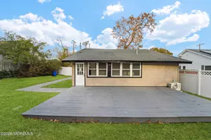 422 Forepeak Ave, Beachwood, NJ 08722 - Photo 11