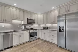 4002 Cleveland St, Toms River Township, NJ 08755 - Photo 3