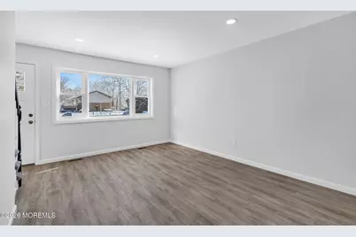 1304 Victoria Court, Brick, NJ 08724 - Photo 5