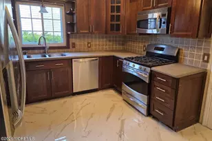 327 Roosevelt Ave, Oakhurst, NJ 07755 - Photo 5