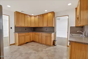 17 S Main St, Marlboro Township, NJ 07746 - Photo 23