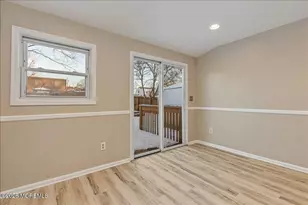 78 Liberty Pl, Hazlet Township, NJ 07734 - Photo 13