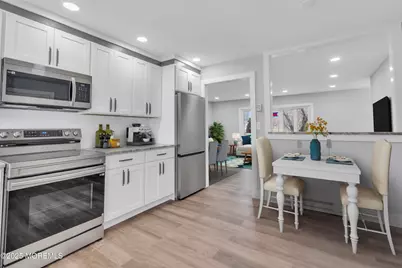 402 Picardy Court #B, Lakewood, NJ 08701 - Photo 3