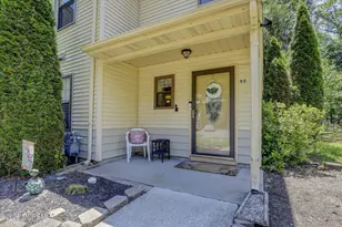 95 Azalea Cir, Jackson, NJ 08527 - Photo 3