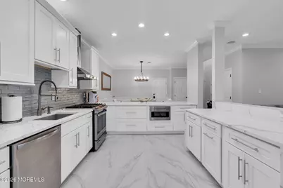 37 Fells Drive, Manalapan Township, NJ 07726 - Photo 13