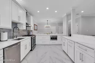 37 Fells Dr, Manalapan Township, NJ 07726 - Photo 13