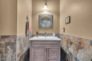 105 Geranium Ct, Toms River Township, NJ 08753 - Photo 23