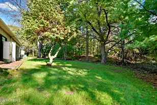 210 Covered Bridge Blvd, Manalapan Township, NJ 07726 - Photo 9