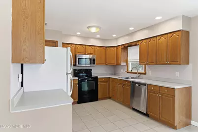 202 Lawrence Drive, Lanoka Harbor, NJ 08734 - Photo 9