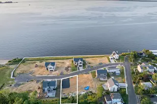 7 Brant Dr, Atlantic Highlands, NJ 07716 - Photo 1