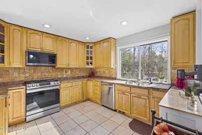 45 Lone Star Lane, Manalapan Township, NJ 07726 - Photo 11