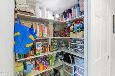 172 Williamsburg Lane, Lakewood, NJ 08701 - Photo 9