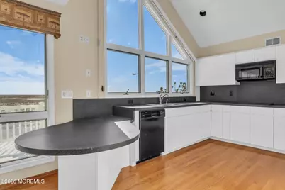 724 Newell Avenue, Manahawkin, NJ 08050 - Photo 9