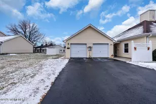 11 Sutton Dr, Brick, NJ 08724 - Photo 3