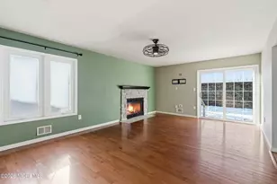 902 Pioneer Dr, Brick, NJ 08724 - Photo 5