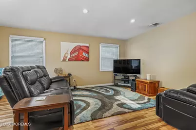 22 Forman Lane, Manalapan Township, NJ 07726 - Photo 15